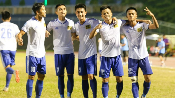 Đội bóng Huế tiến lên hạng 6 sau chiến thắng trên sân Tự Do trước đối thủ mạnh.