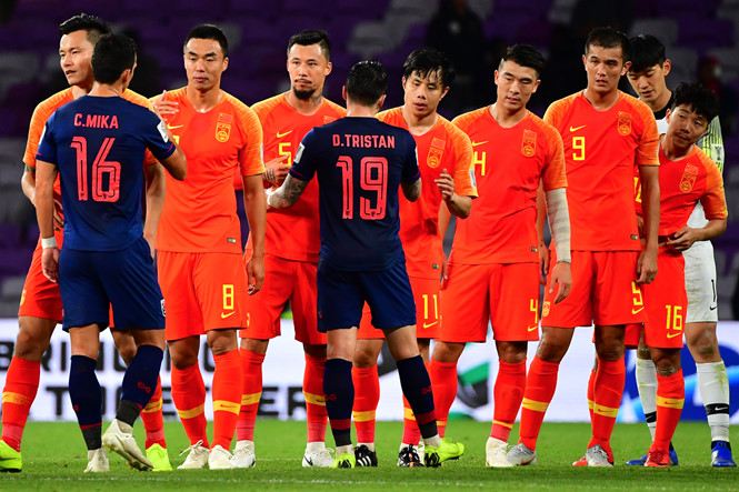 Trung Quốc đứng nhì bảng sau bốn trận